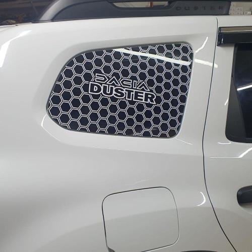 Dacia Duster Kelebek Cam Petek Sticker 2018 Sonrası